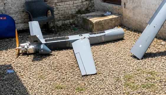 drone, 3